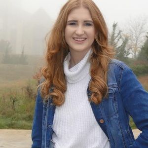 Meet your Posher, Abigail